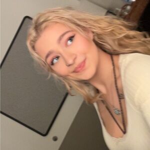 Meet your Posher, Kailie